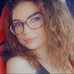 Meet your Posher, Ivanna